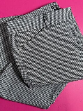Express Editor Pants Size 6R Micro Zig Zag Dobby Black & White Dress Pants
